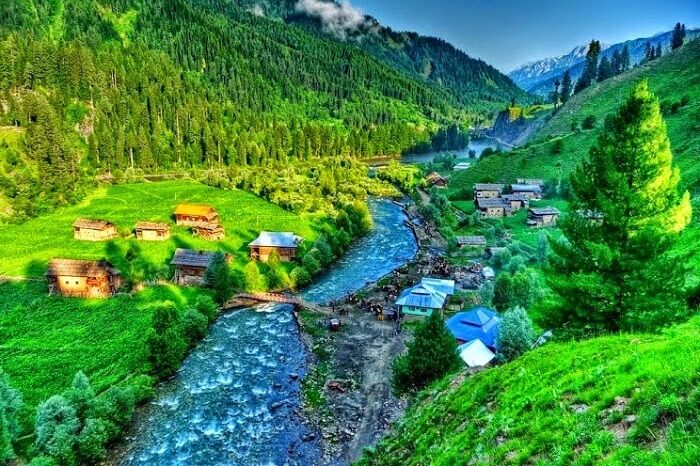 REASONS TO VISIT KASHMIR IN SUMMER
